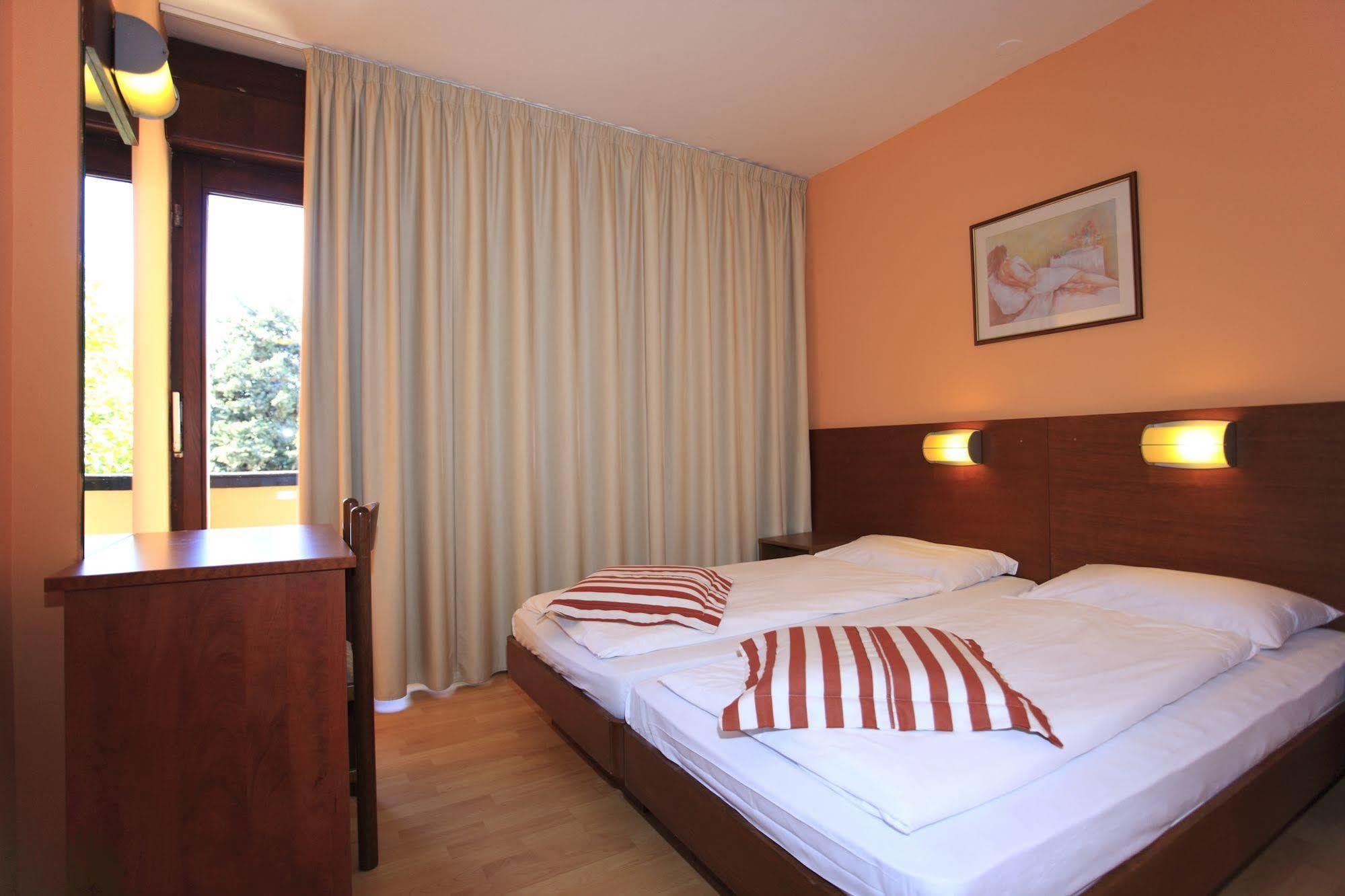 Hotel Donat - All Inclusive Zara Esterno foto
